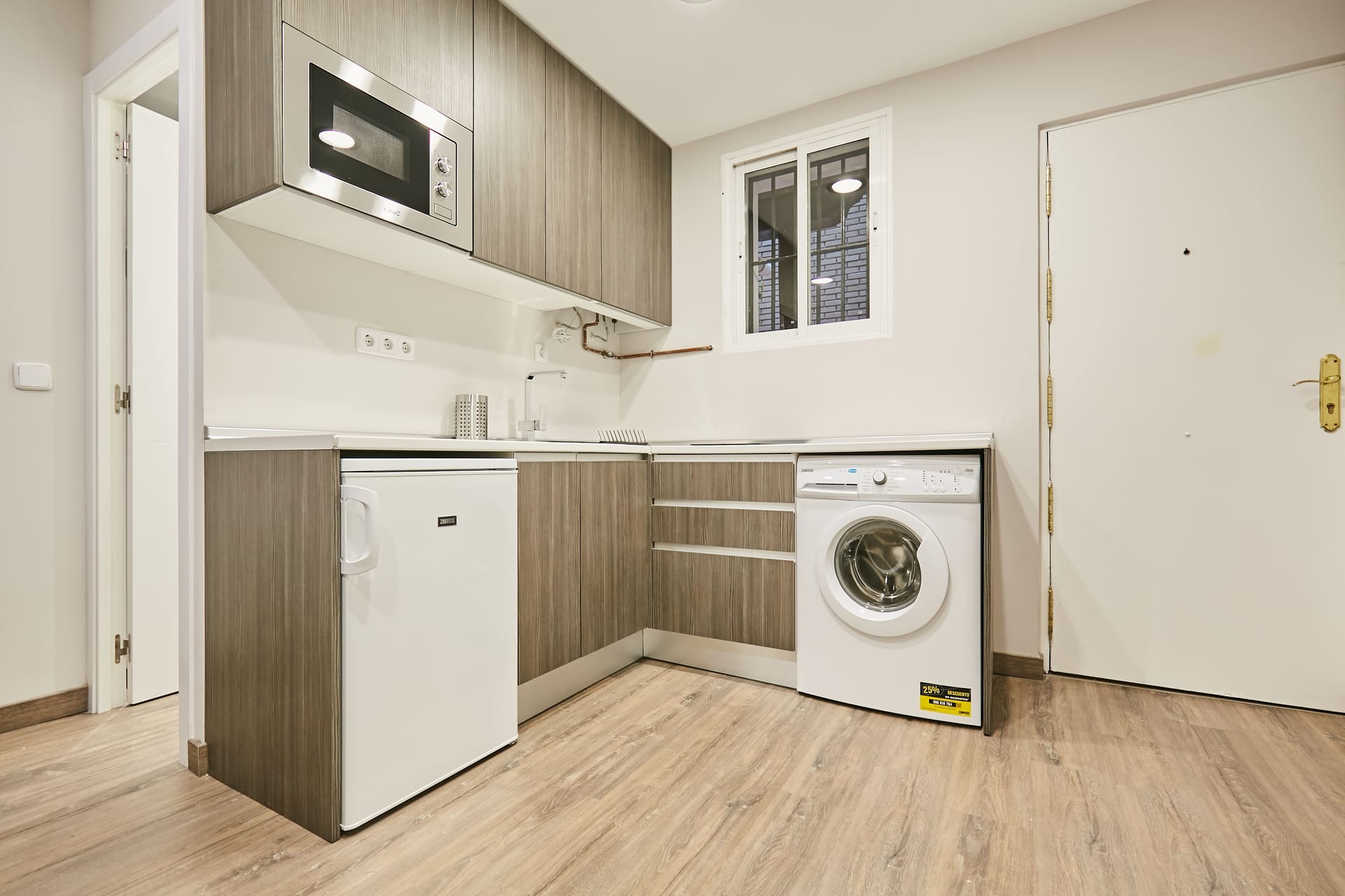Alquiler de pisos y habitaciones en Calle Ave María, Madrid