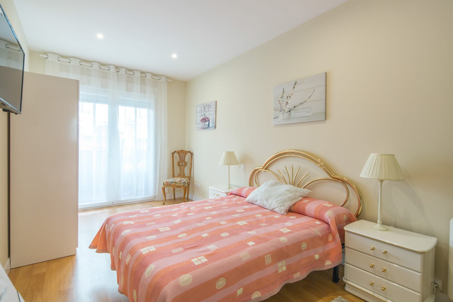Alquiler de una luminosa habitación con terraza en calle Atocha #2